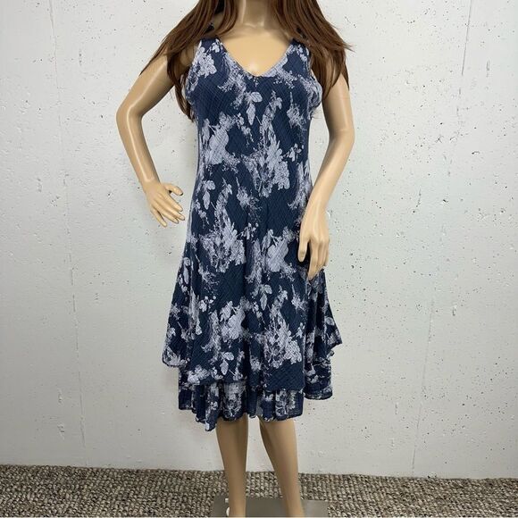 Pronto Moda Women’s size Medium Blue White Floral Tired Sleeveless Dress - Picture 1 of 9